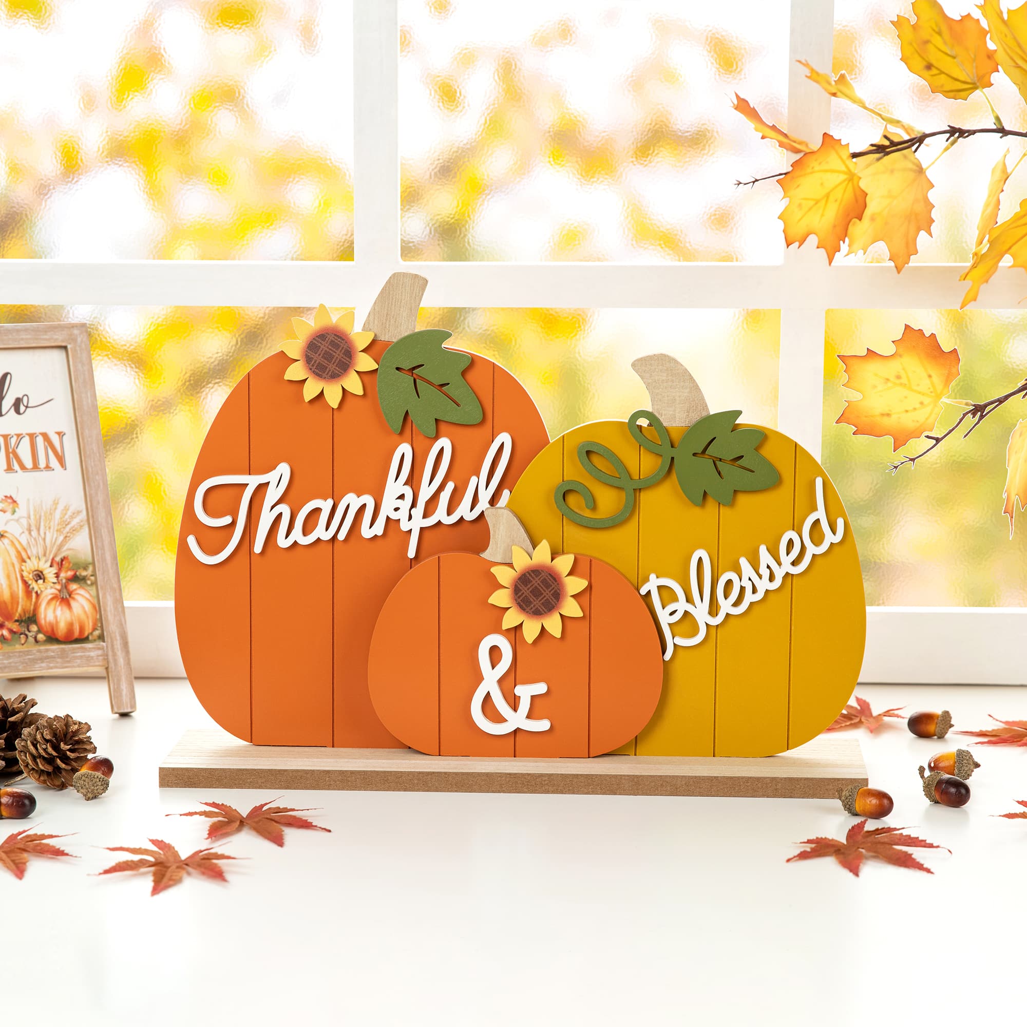 Glitzhome® 16" Thanksgiving Wooden Pumpkins Table Décor